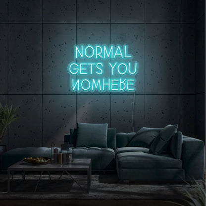 Découvrez notre enseigne néon LED personnalisée "Normal Gets You Nowhere" au Maroc. Ajoutez une touche unique à votre décoration avec notre éclairage architectural néon LED. Parfait pour les espaces commerciaux, les magasins, les jardins et les vitrines. Profitez de la sécurité et de l'efficacité de notre éclairage LED pour créer une ambiance chaleureuse et accueillante. Fabriquée sur mesure, notre enseigne lumineuse néon LED est idéale pour les bars, boutiques, restaurants, mariages et bien plus encore.