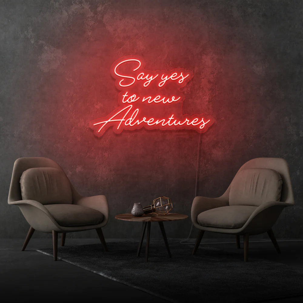 Découvrez notre dernière création chez OPLA DESIGN: l'enseigne néon LED "Say Yes To New Adventures". Personnalisée selon vos préférences, cette enseigne lumineuse apporte une touche unique à votre espace. Idéale pour la décoration néon LED au Maroc, elle est parfaite pour les enseignes de bars, boutiques, restaurants, salons de coiffure, spas et bien plus encore. Avec son éclairage LED, elle offre un éclairage d'ambiance chaleureux et une solution d'éclairage commercial LED efficace