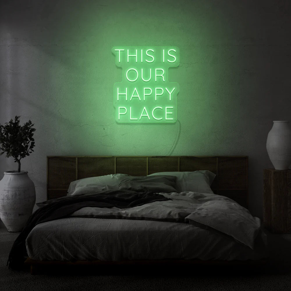 Découvrez "This is Our Happy Place", notre enseigne néon LED personnalisée au Maroc. Idéale pour une décoration néon LED tendance, cette enseigne offre un éclairage d'ambiance unique et personnalisé. Que ce soit pour éclairer votre magasin, votre jardin ou votre vitrine, notre enseigne néon LED crée une atmosphère chaleureuse et accueillante.