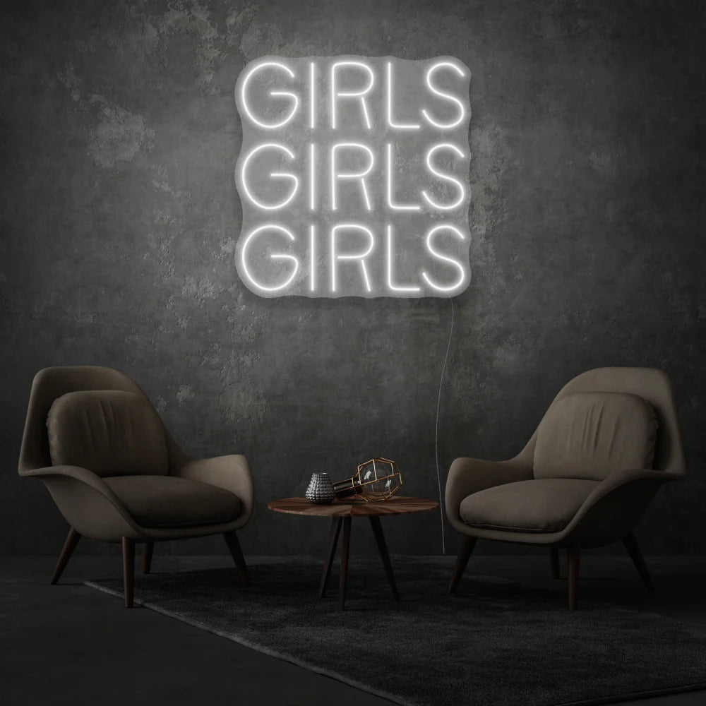 Découvrez notre enseigne au néon "Girls Girls Girls"